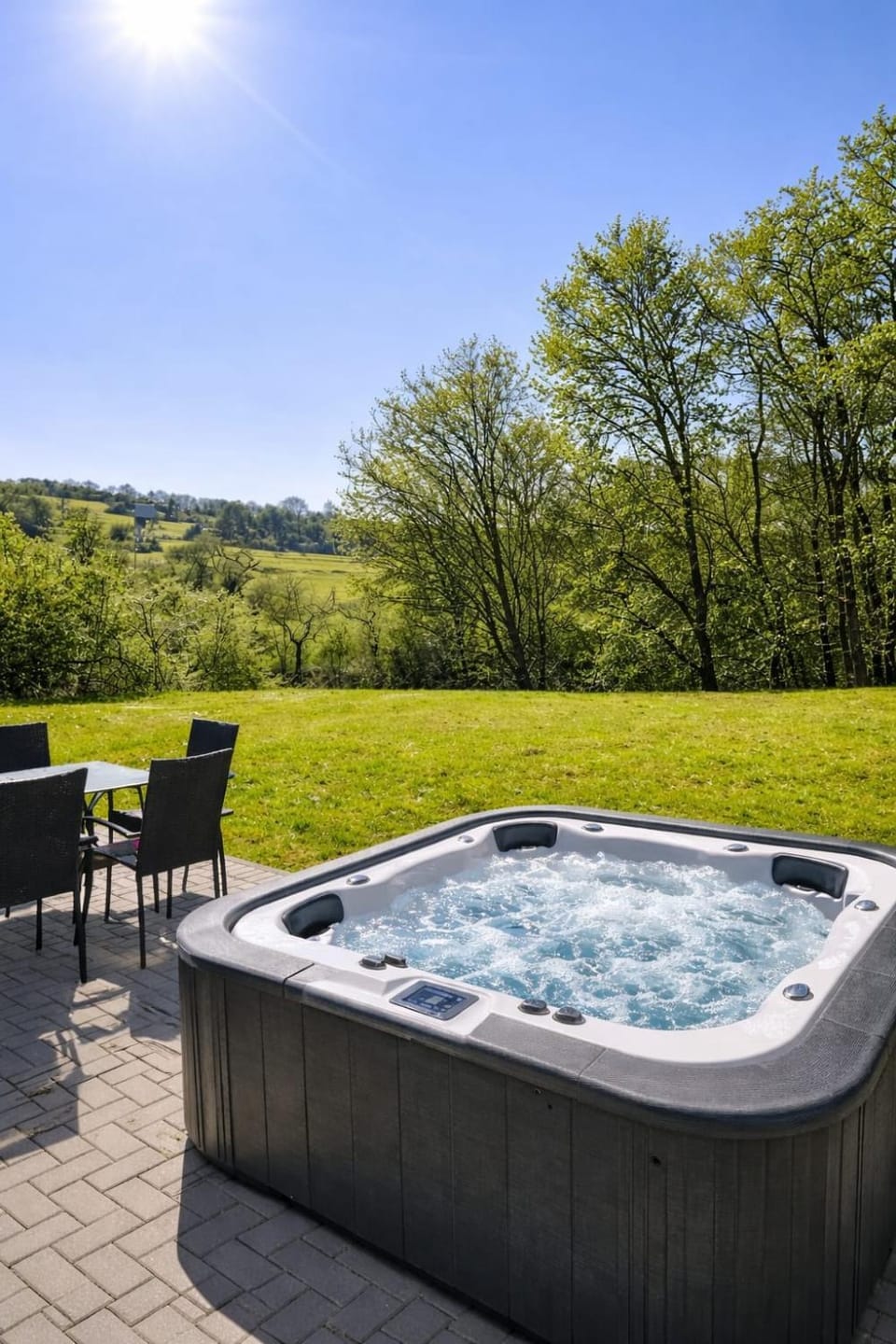 Natural landscape, Garden, Hot Tub, View (from property/room)