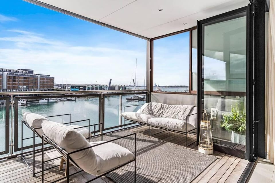 Balcony/Terrace, City view, Sea view