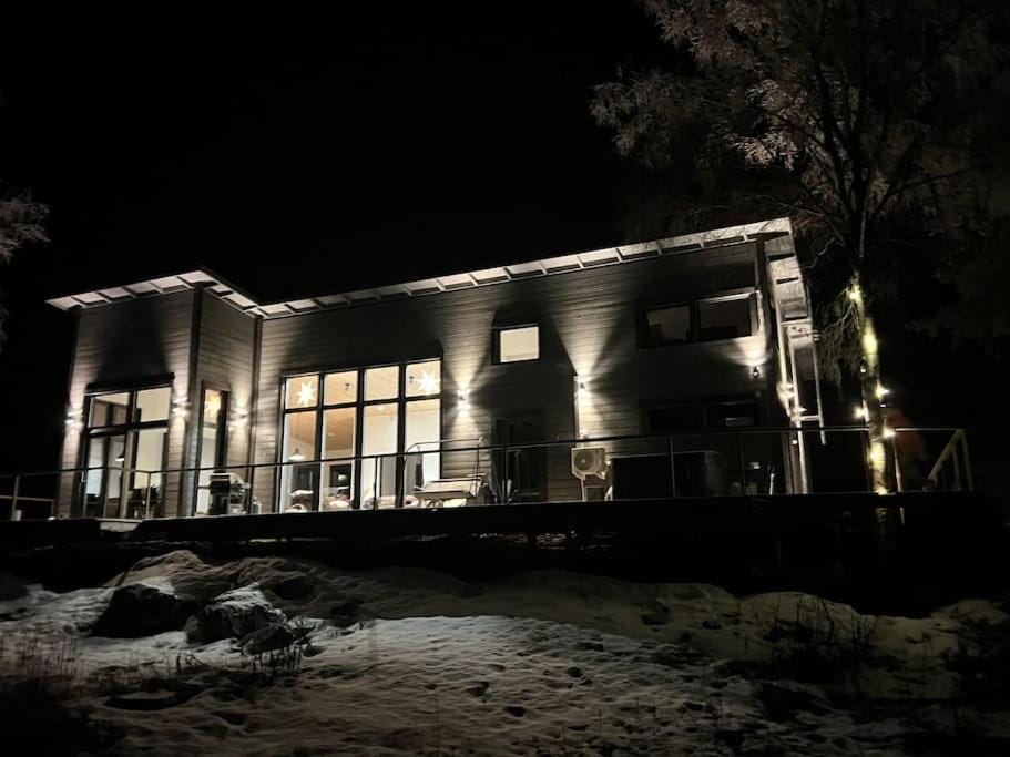 Lomahuvila Liljevikin Lahti Villa in Finland