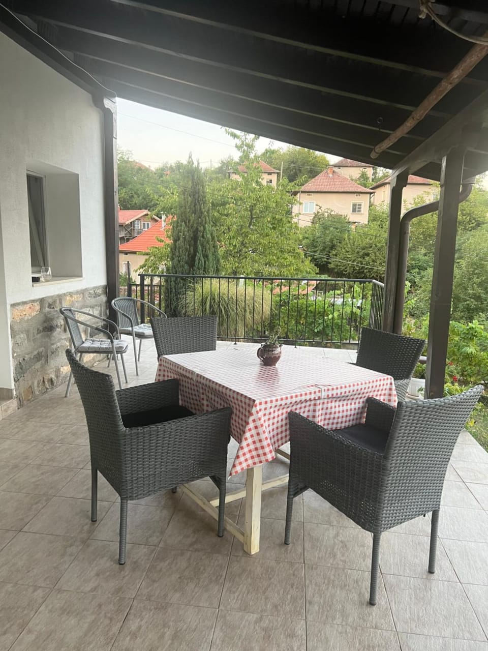 Бялата къща в Слатина House in Bulgaria