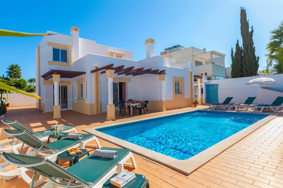 Property building, Pool view, Swimming pool, sunbed