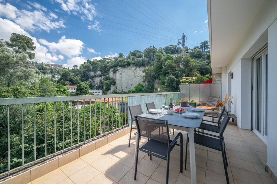 Day, View (from property/room), Balcony/Terrace, Dining area, Garden view