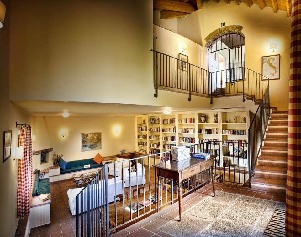 Library, Living room