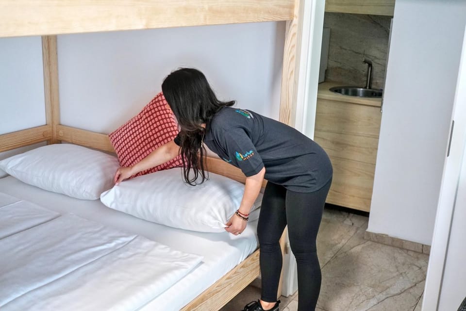 Bed, People, Photo of the whole room, Bedroom, group of guests, bunk bed, Inner courtyard view, wardrobe, kitchen, kitchen, air conditioner