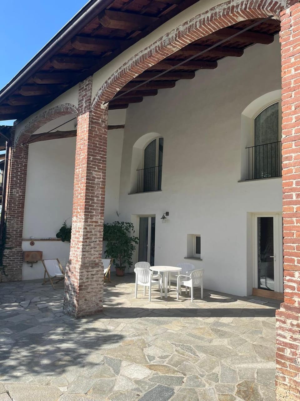 Property building, Inner courtyard view