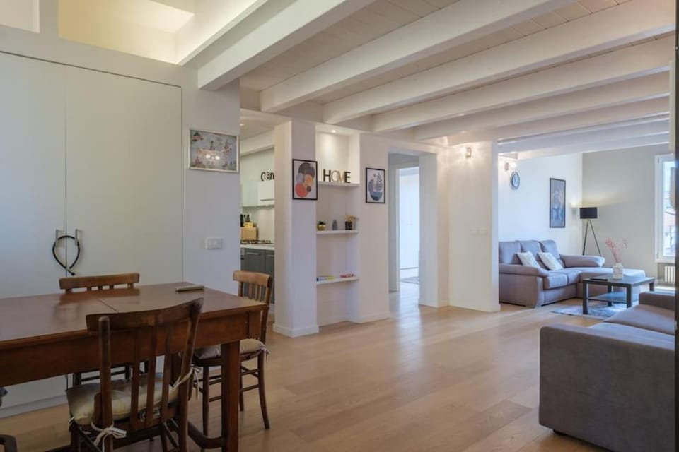 Luxury Penthouse in the heart of Bologna Apartment in Bologna