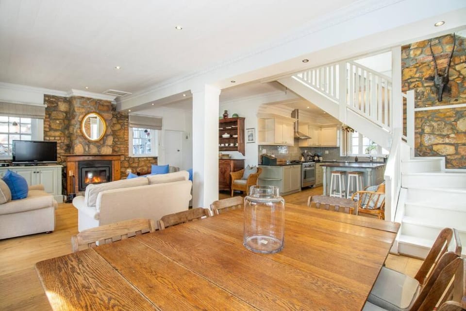 Enchanting Stone-Crafted Home House in Cape Town