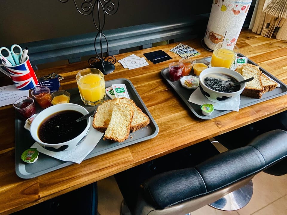 Food and drinks, Food, Breakfast, Continental breakfast, Drinks