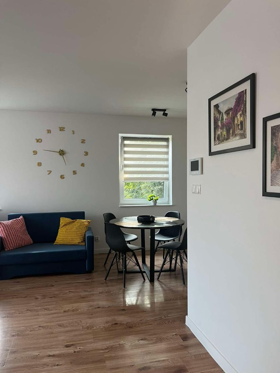 Bed, Living room, Dining area
