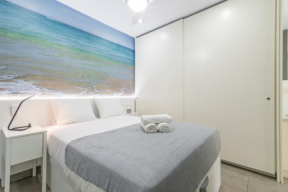 Home2Book Stylish Beach Escape, Las Canteras Apartment in Las Palmas de Gran Canaria