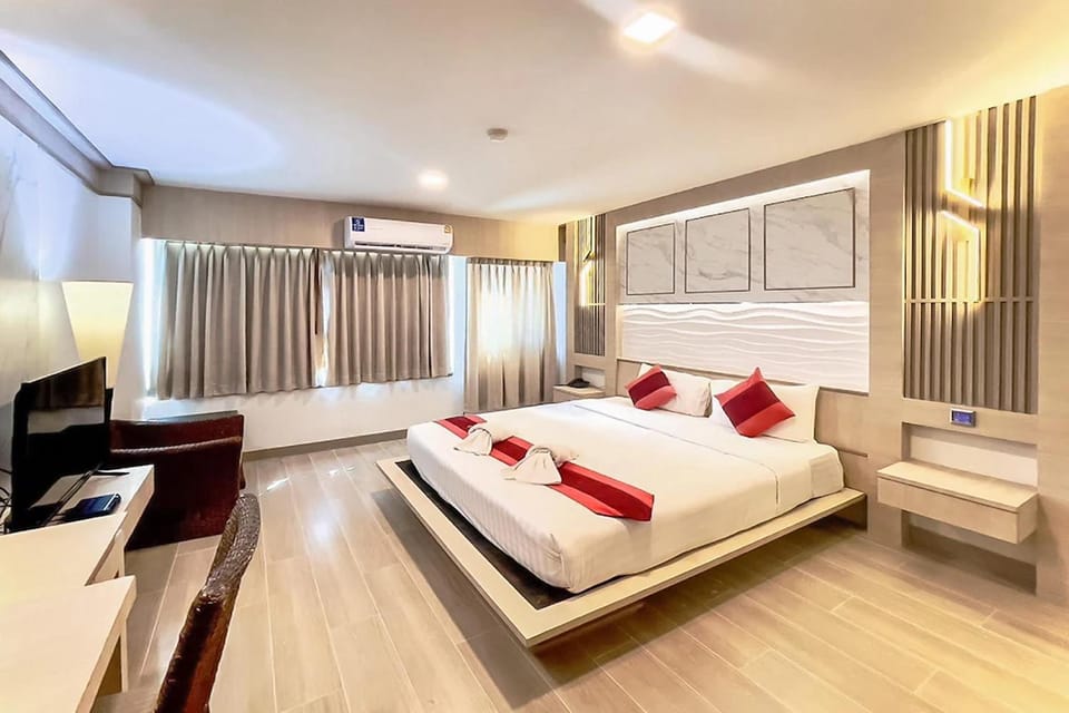 Bed, Bedroom