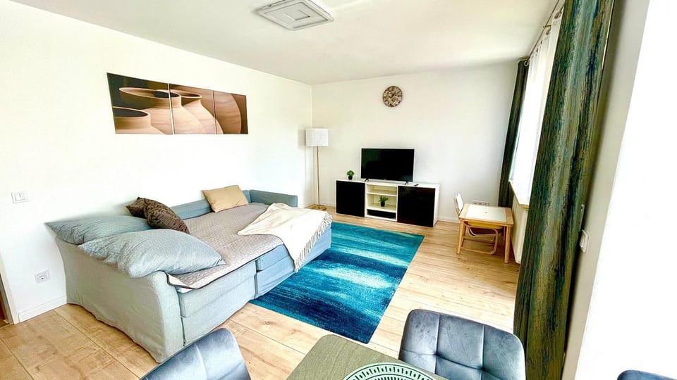 Game Room, TV and multimedia, Living room