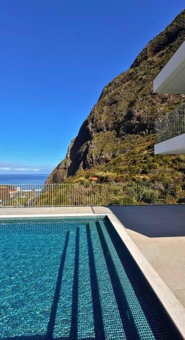 Day, Natural landscape, Mountain view, Pool view, Sea view, Swimming pool
