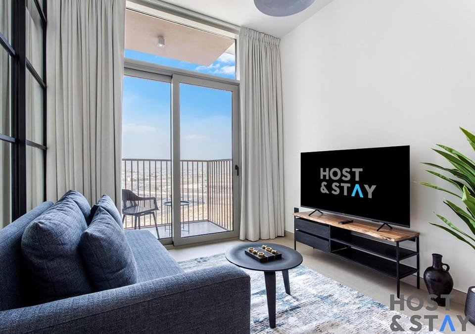 TV and multimedia, View (from property/room), Balcony/Terrace, Living room, Seating area