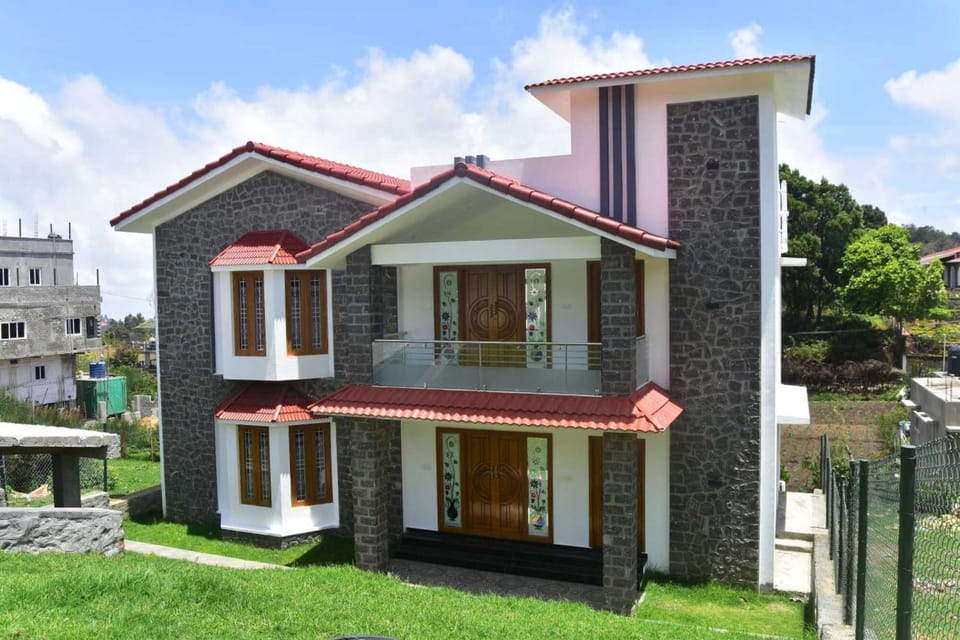 Chill Stay Resort Kodaikanal - 6 BHK villa Vacation rental in Kodaikanal