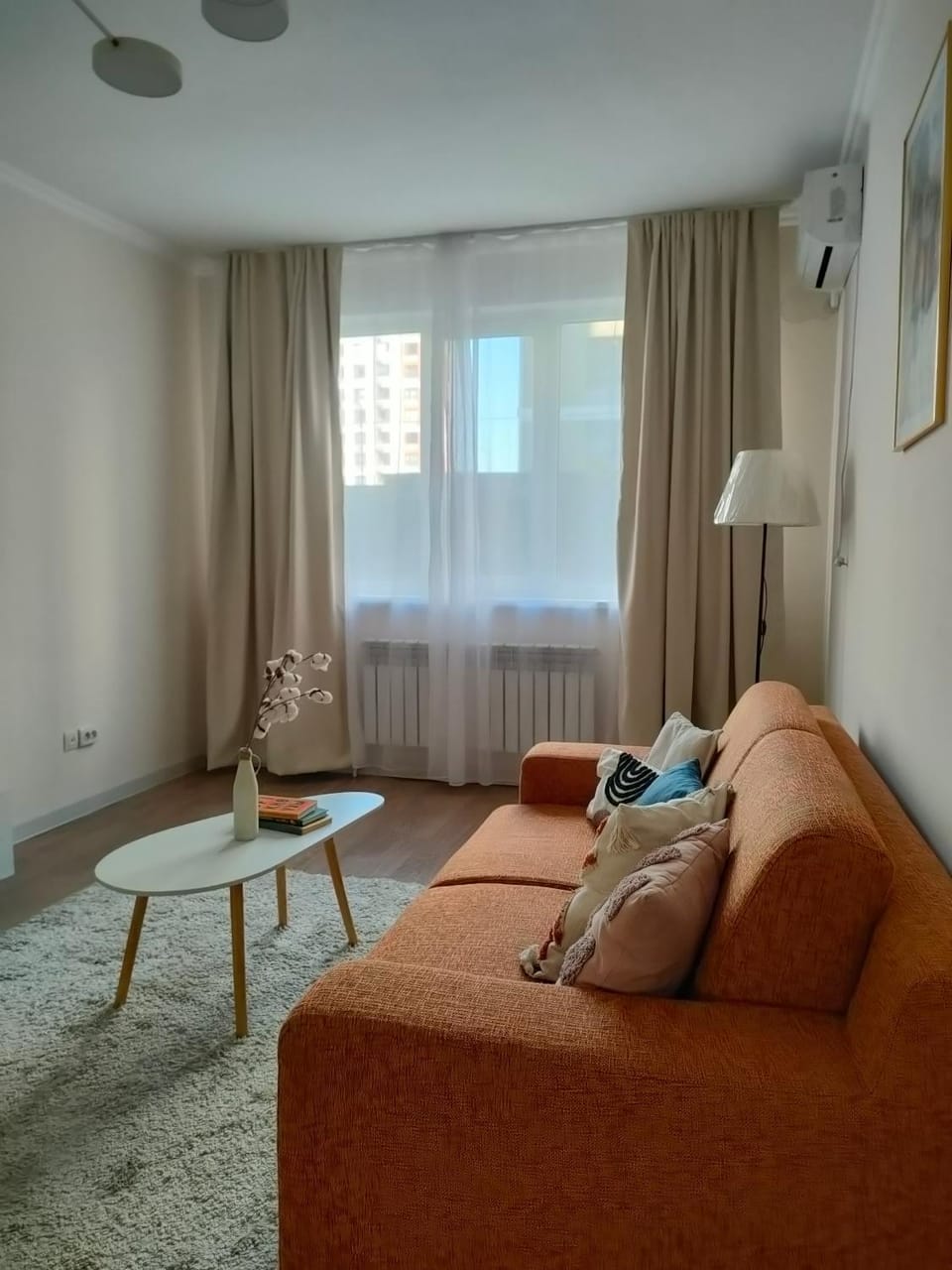 Living room, Photo of the whole room, Seating area