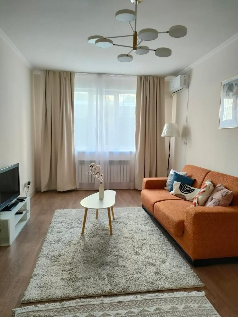 TV and multimedia, Living room, Seating area