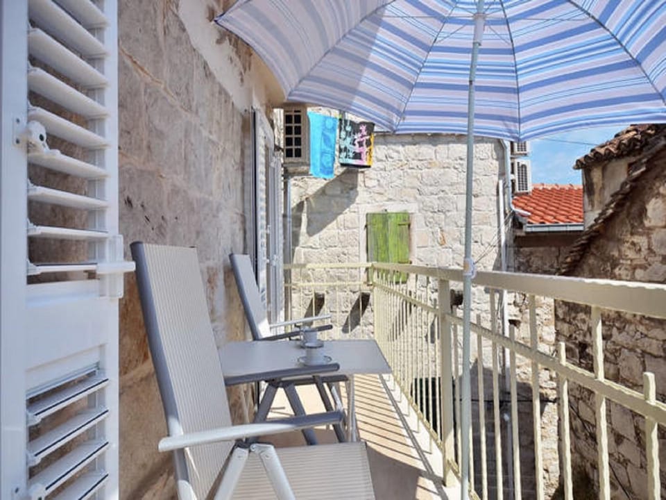 Off site, Balcony/Terrace, Other