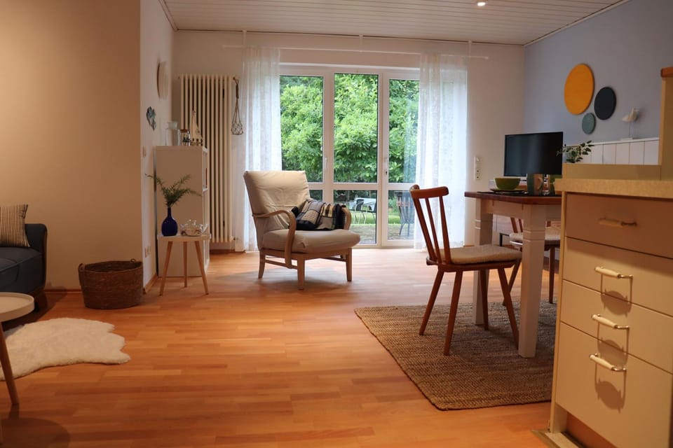 TV and multimedia, Living room, Dining area