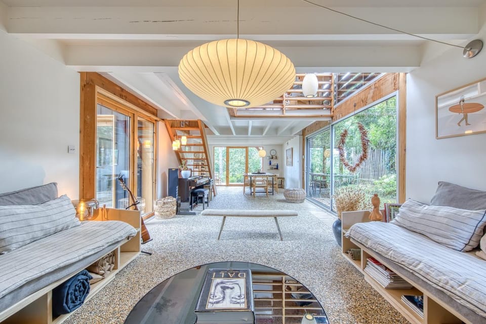 Property building, Living room