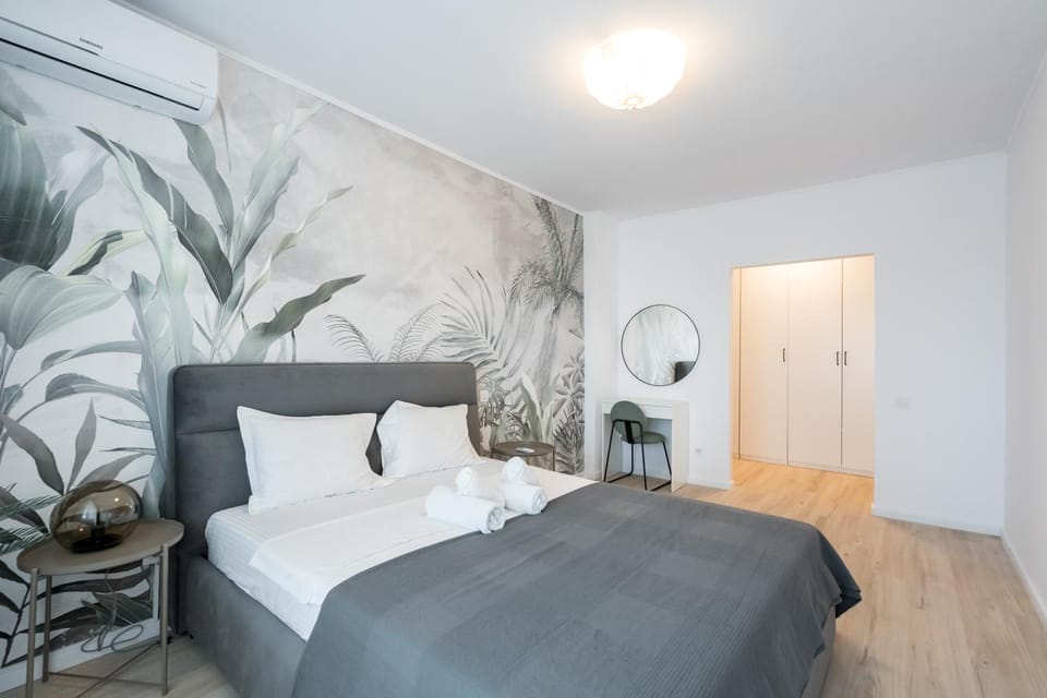 Bed, Photo of the whole room, Bedroom, wardrobe