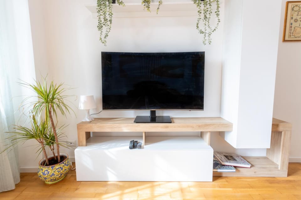 "Marconi apt with Terrace" 30 min from Colosseo Apartment in Rome