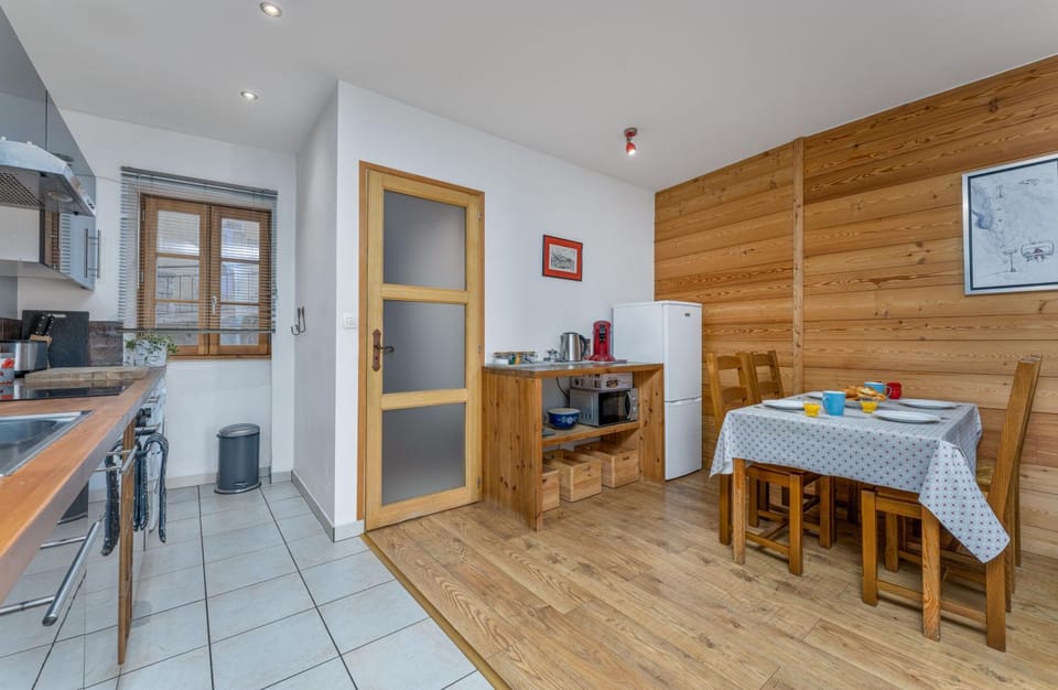 Dining area, Meals, Breakfast