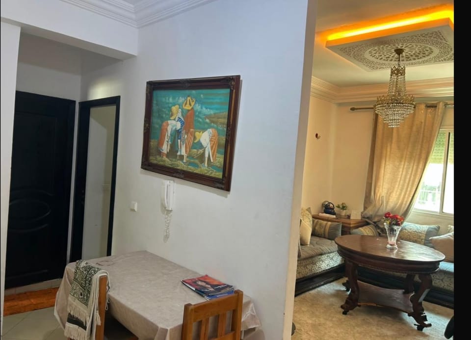 Appartement Familial a 3min d'aeroport Ibn Batouta Tanger Apartment in Tangier