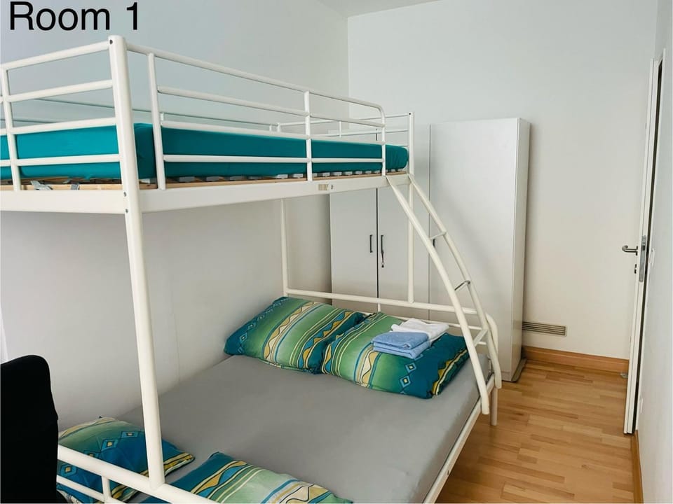 Bed, Bedroom, bunk bed