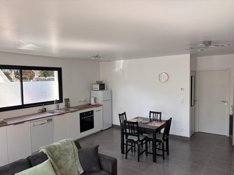 Dining area, stove, kitchen