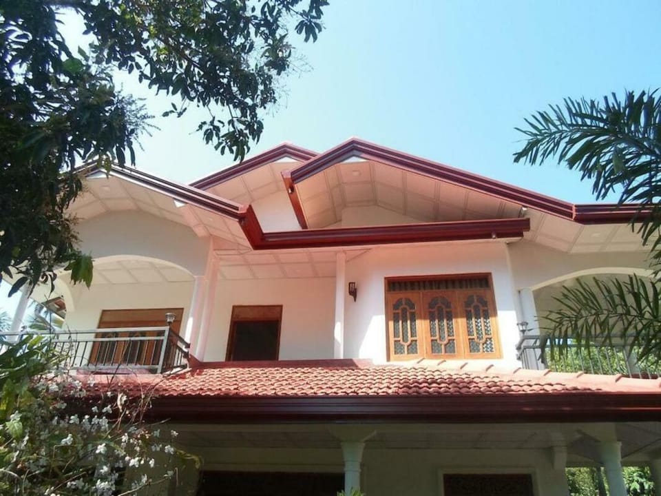 Eco Palace Resort Tangalle Bed and Breakfast in Tangalle