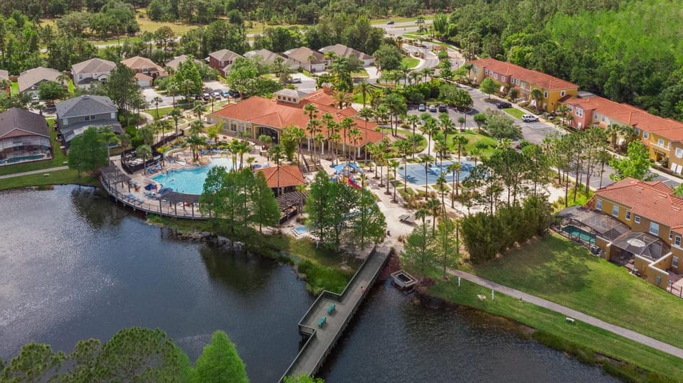 Neighbourhood, Bird's eye view, Lake view, Area and facilities