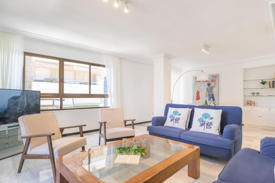TV and multimedia, Living room, Seating area, Dining area, Sea view, air conditioner