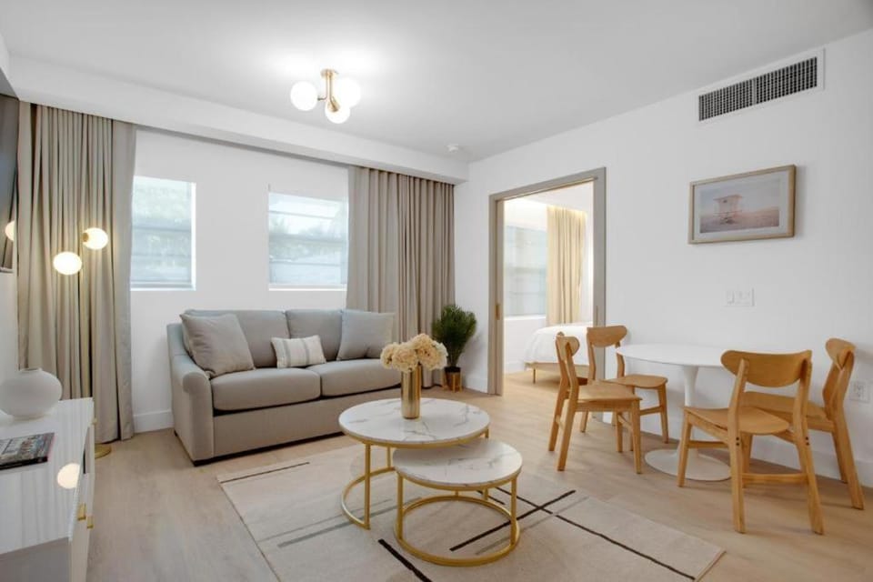 Vonder Miami Beach - Unit 5 Hotel in South Beach Miami