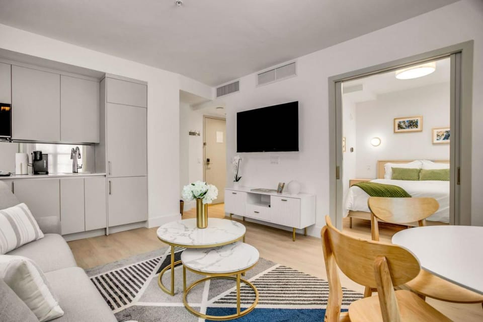 Vonder Miami Beach - Unit 5 Hotel in South Beach Miami