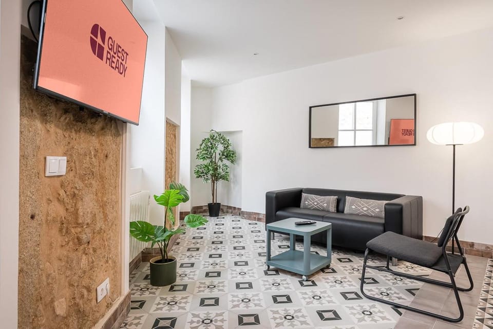 GuestReady - Serene Hideout in Downtown House in Porto
