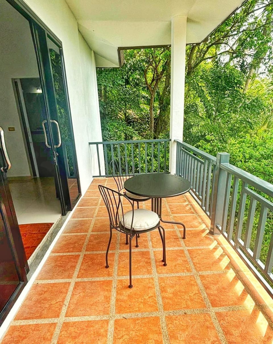 Mae Haad sunset 1 Bed and Breakfast in Ko Tao