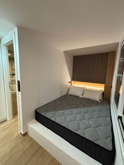 central cozy nest Apartment in Athens