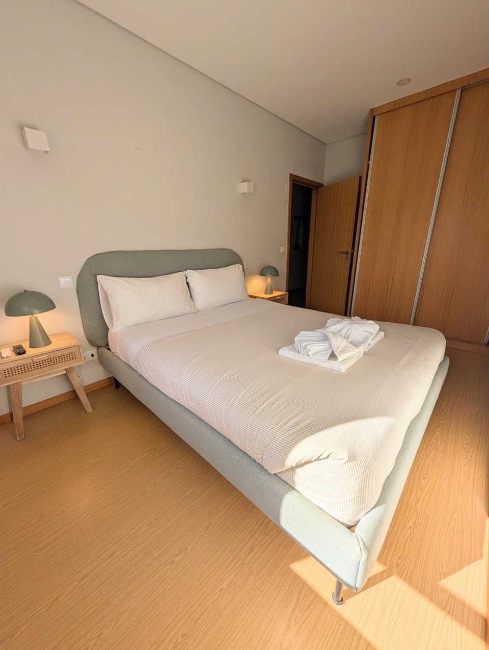 Bed, wardrobe