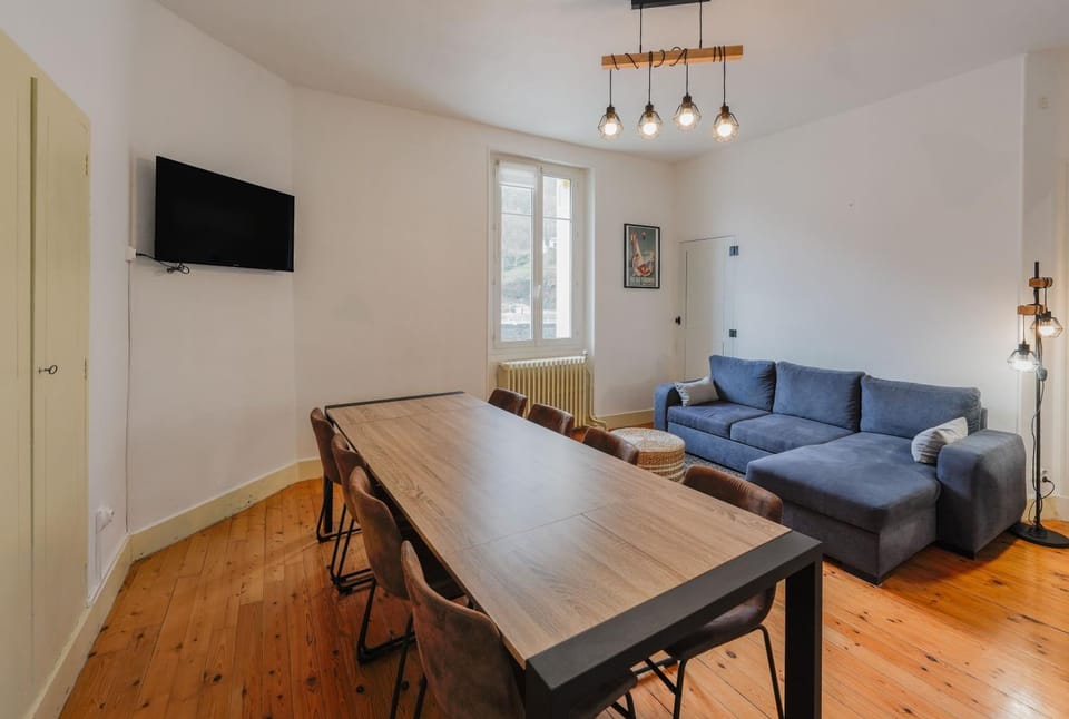 Property building, Living room
