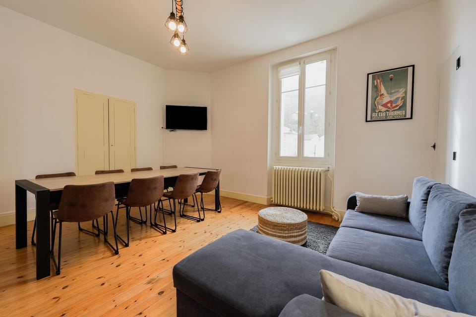 Property building, Living room