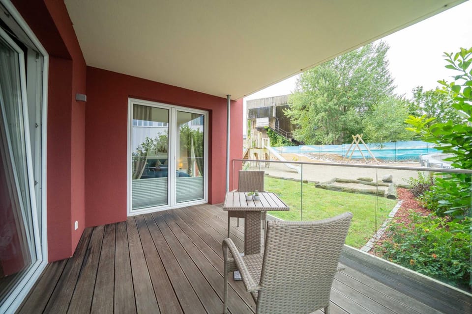 Balcony/Terrace, Garden view