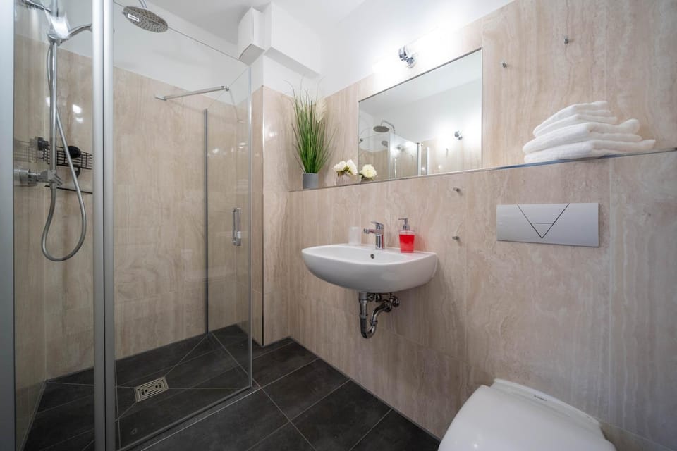 Shower, Bathroom