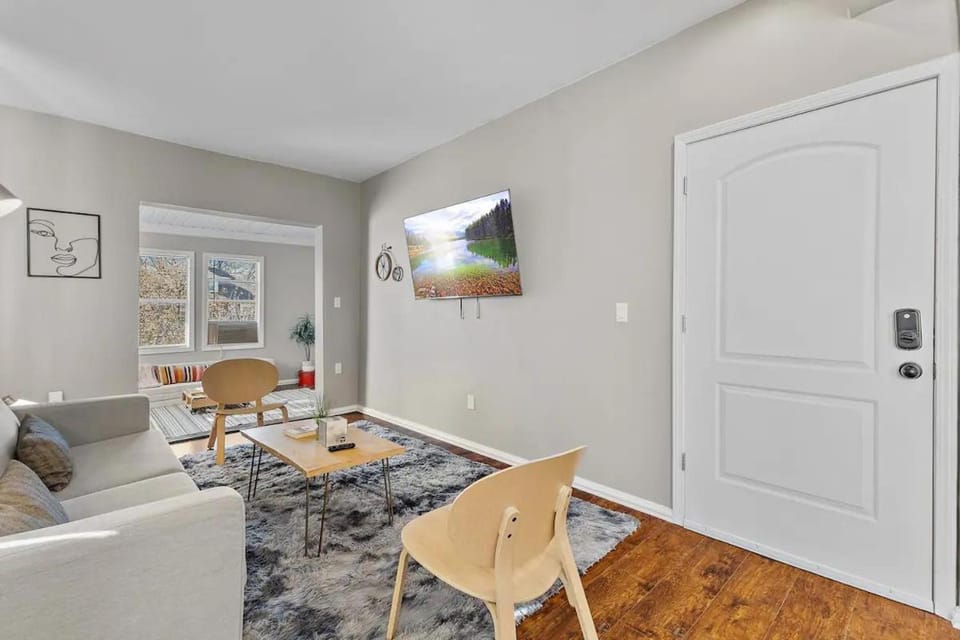 Combined 3rd & 4th unit Apartment in Indianapolis