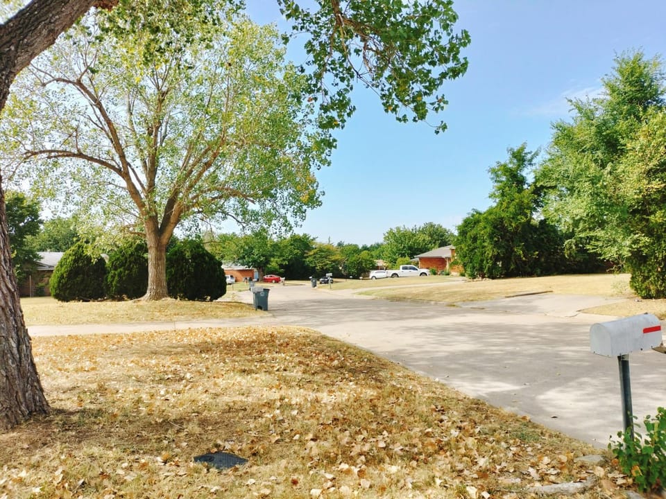 Hillside Cottage Apartment in Lawton