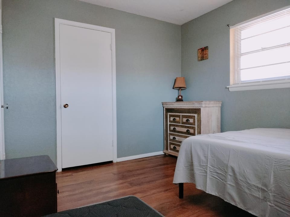 Hillside Cottage Apartment in Lawton