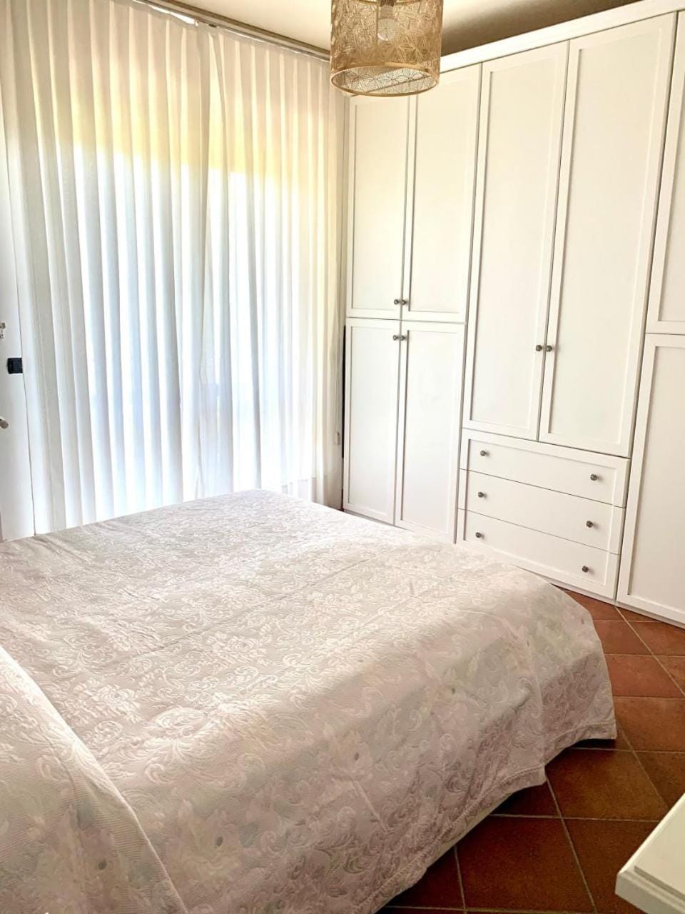 Bed, Photo of the whole room, Bedroom, wardrobe