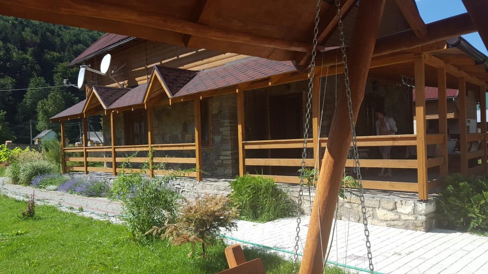 Guest House in Carpathians Bed and Breakfast in Ukraine
