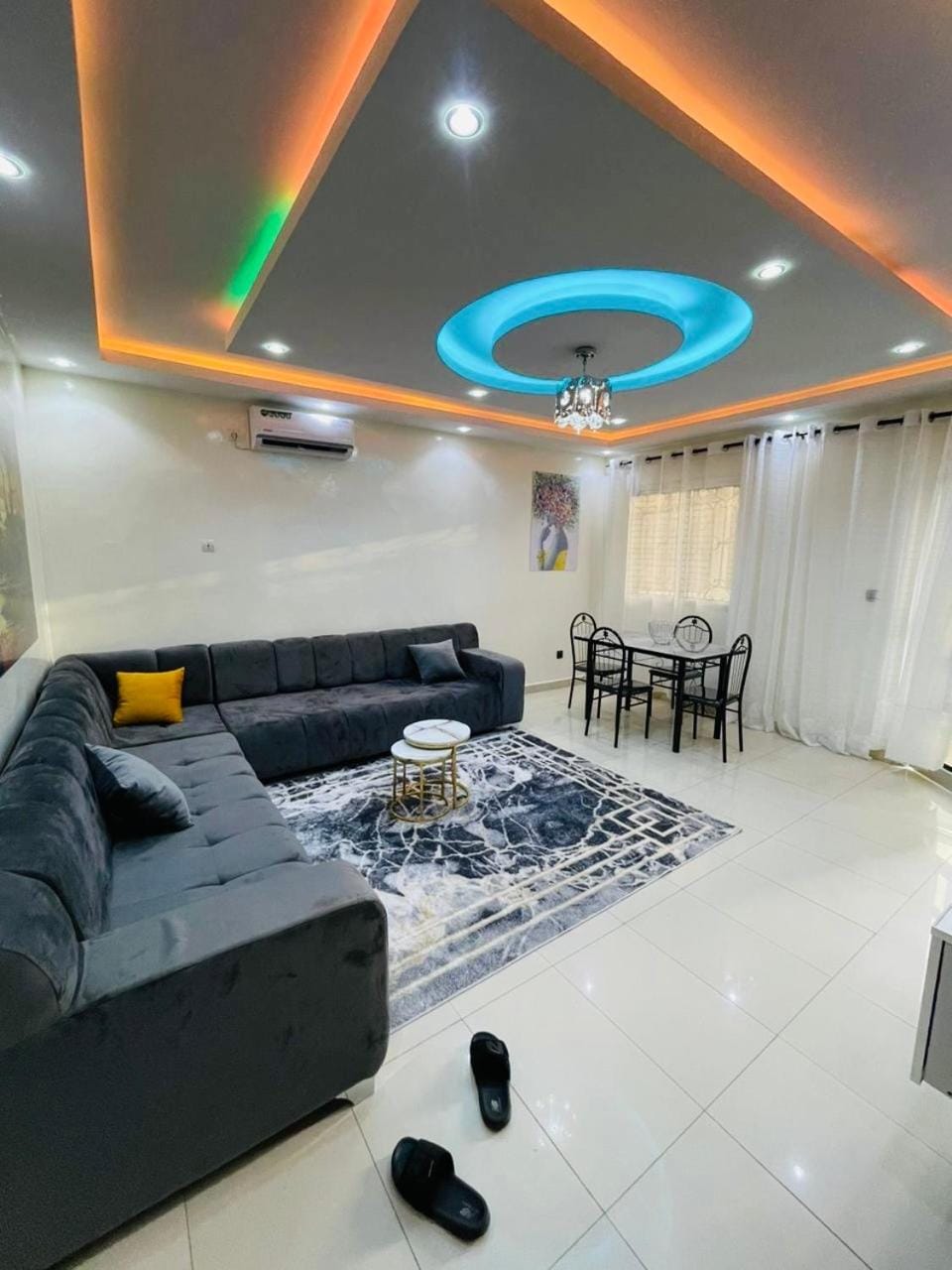 Living room, air conditioner