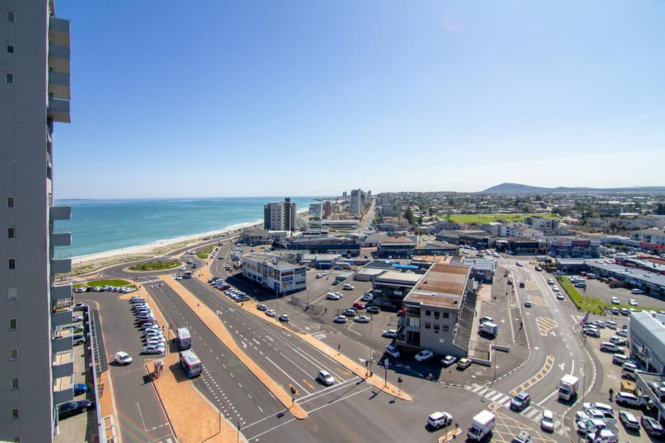 Neighbourhood, Balcony/Terrace, Sea view, Street view